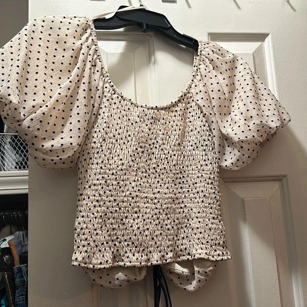 Top - Picture 2 of 2